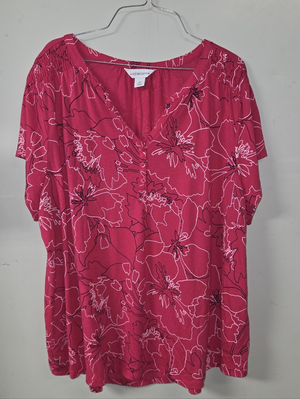 Liz Claiborne Pink Floral V-Neck Short Sleeve Top